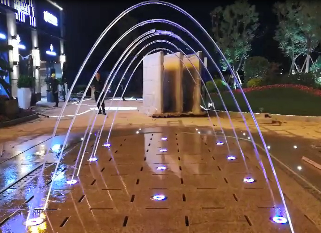 波光喷泉